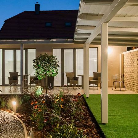 Villa Strokay - Few Minutes Walk From Lake Balaton Keszthely Ngoại thất bức ảnh
